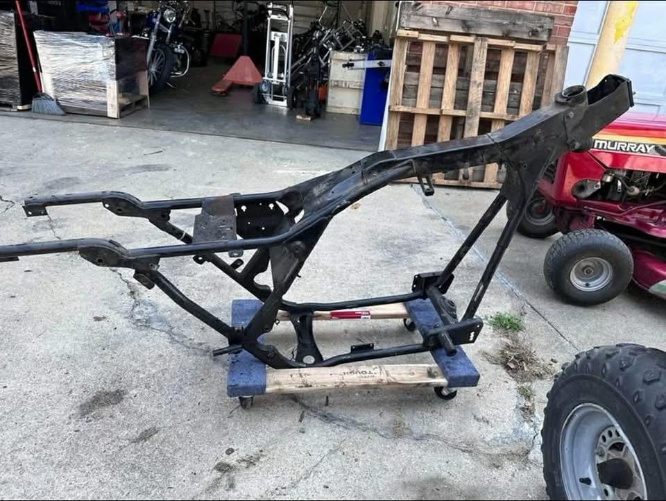 1990 Harley-Davidson FLT frame