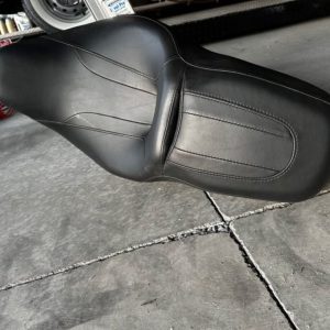 2008-2022 Harley Davidson Touring Seat Low Black OEM Street Glide P52000142