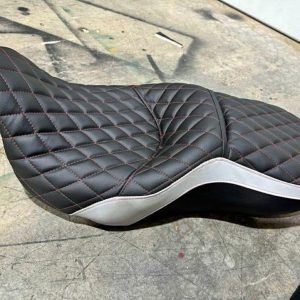 2009 up touring reach seat. Factory HD seat 2 dea01aea 8ca1 42c9 8960 5f8fe07262d1