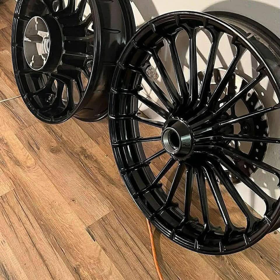 Harley wheel 21” front and 18” rear