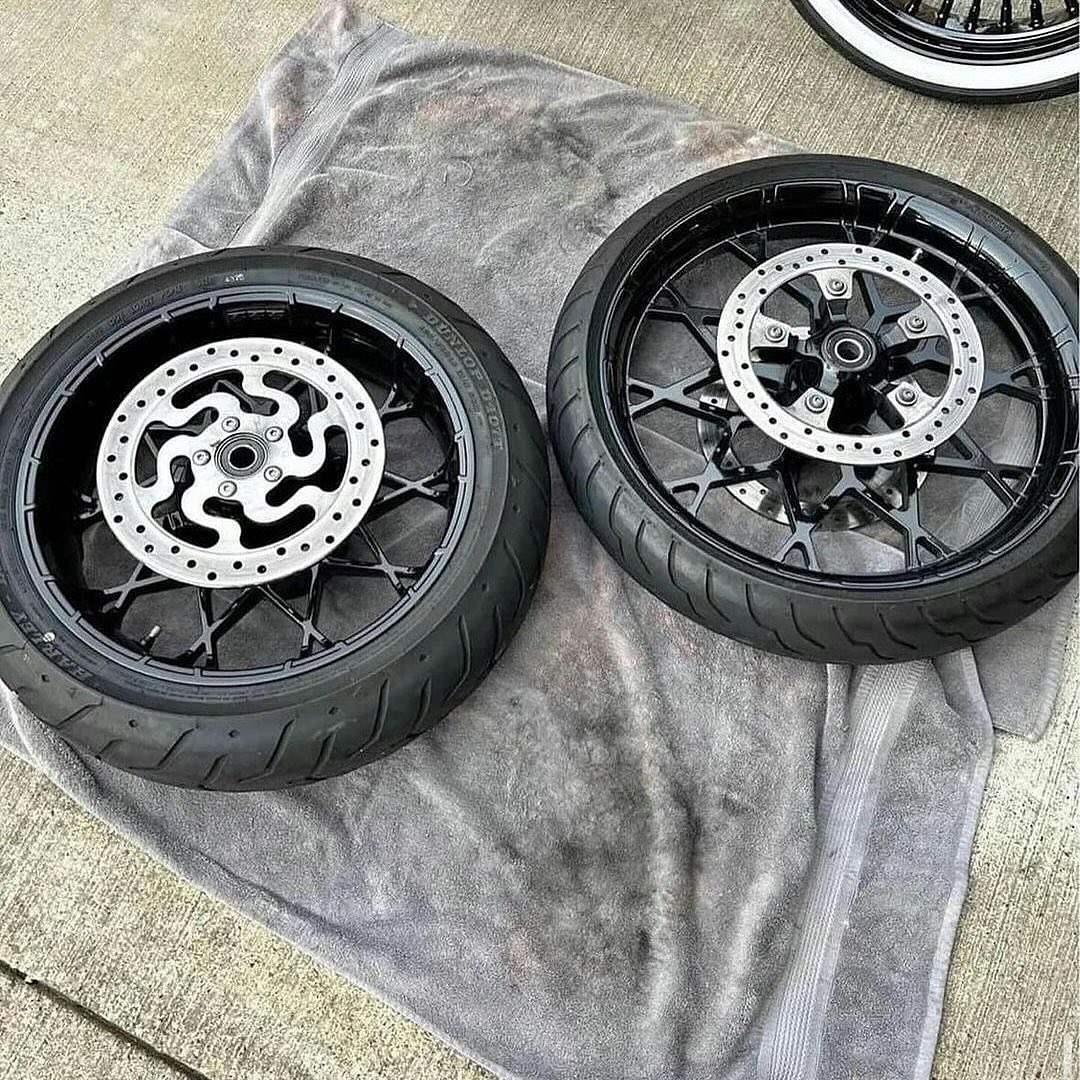 21/18 combo Prodigy wheel set for Harley Davidson motorcycle