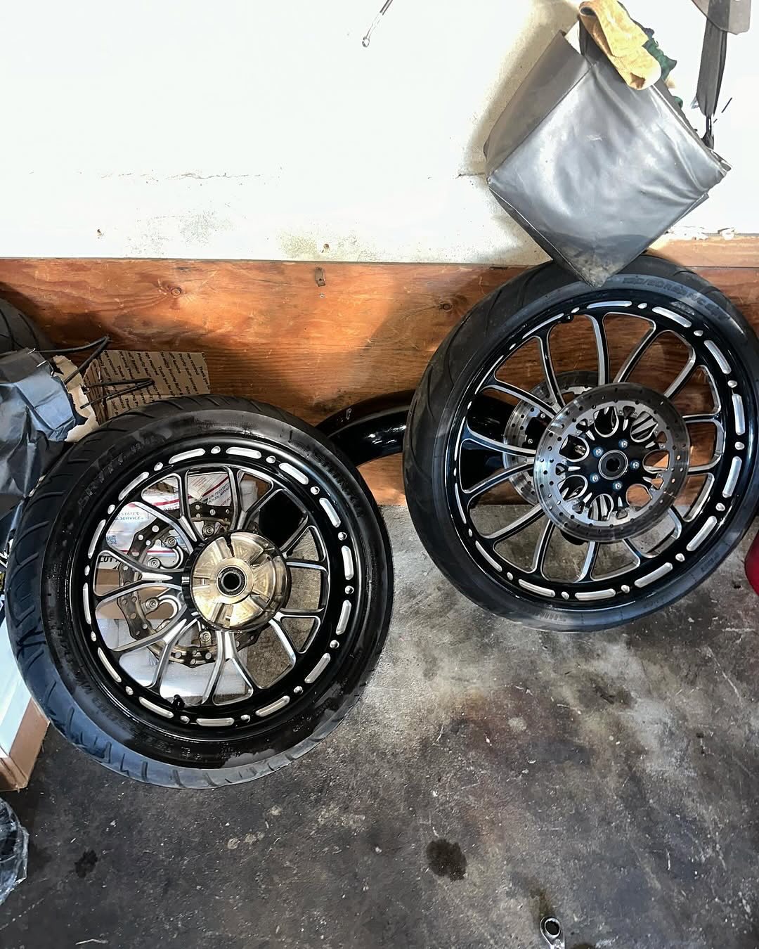Heathen wheels 23/18 fits 09-23 Tires 4 Heathen wheels 23/18 fits 09-23 Tires
