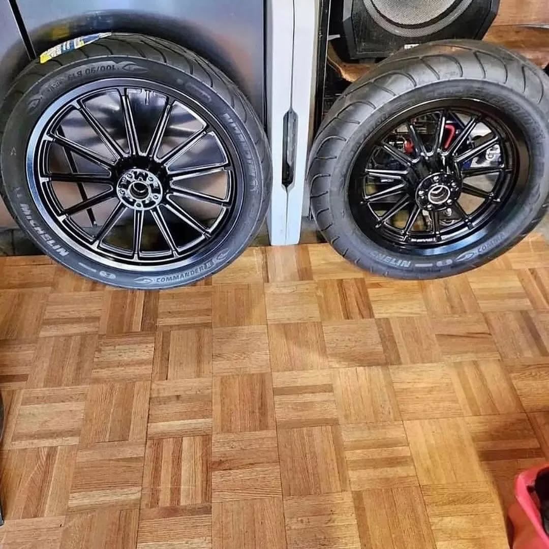 Fxr dyna and roadglide parts Harley davidson13