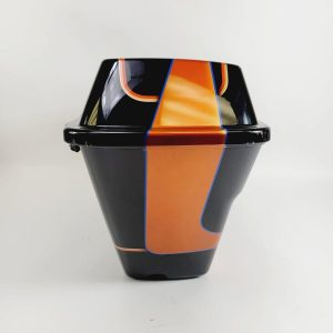 8b3e5a5b e9a2 4e76 9f99 a3fa114b2bbe