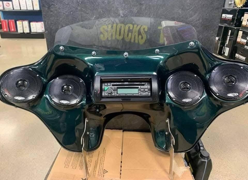 Hoppe front fairing with Jensen audio
